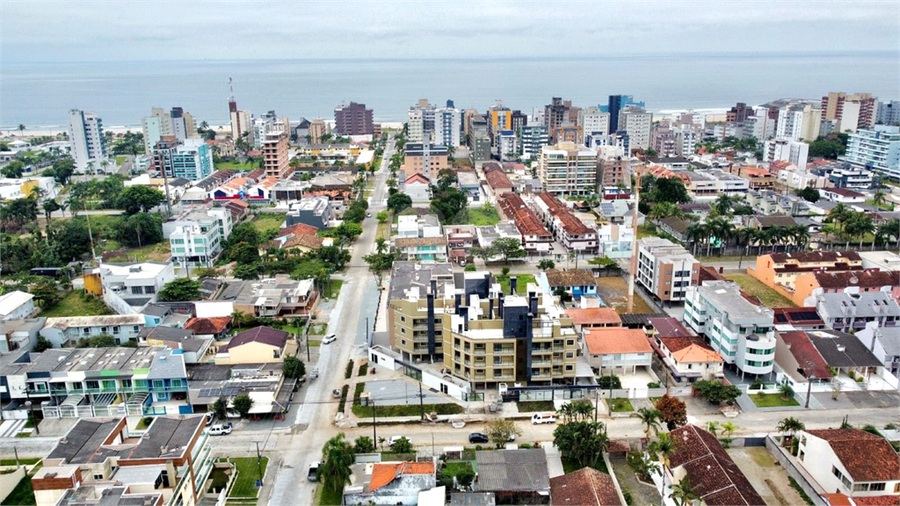 Foto REO1074220