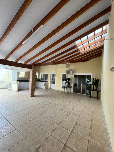 Foto REO1074225