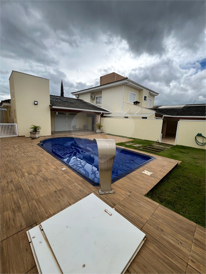 Foto REO1074225