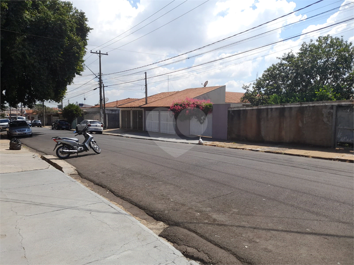 Foto REO1074261