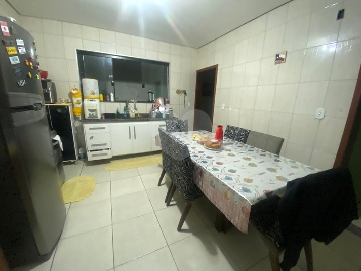Foto REO1074317