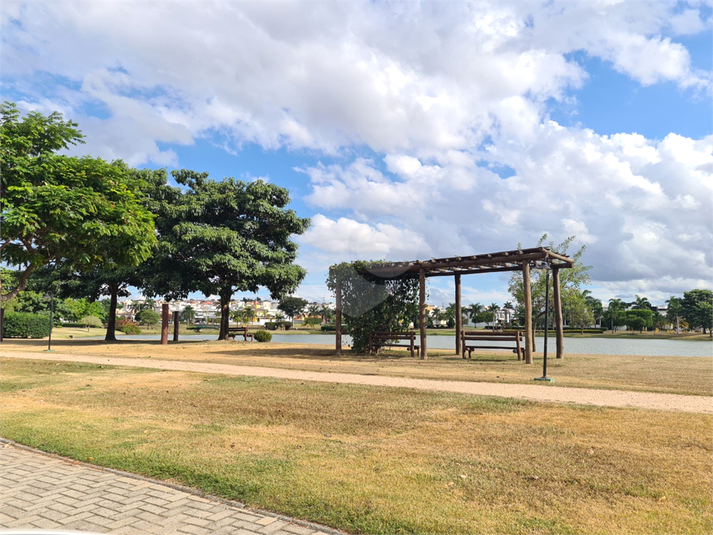 Foto REO1074420
