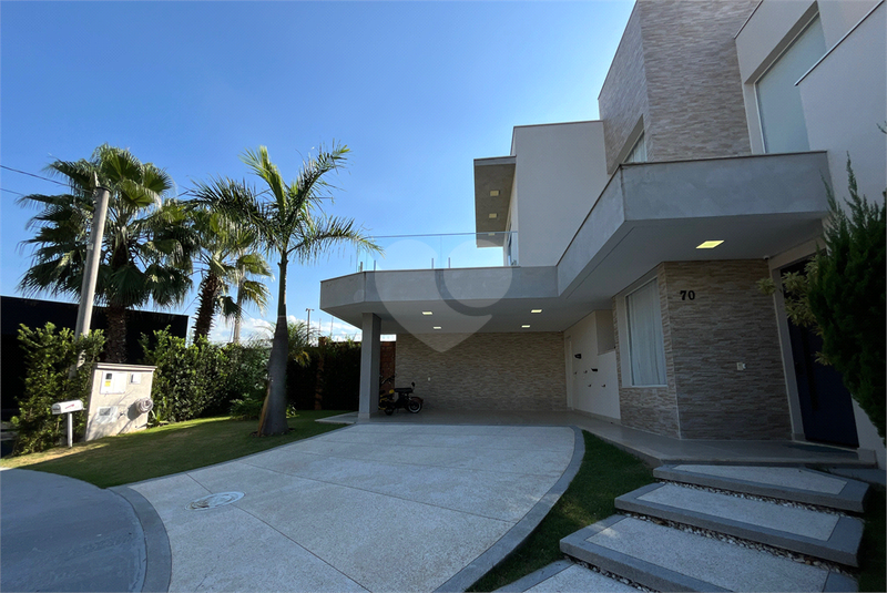 Foto REO1074420