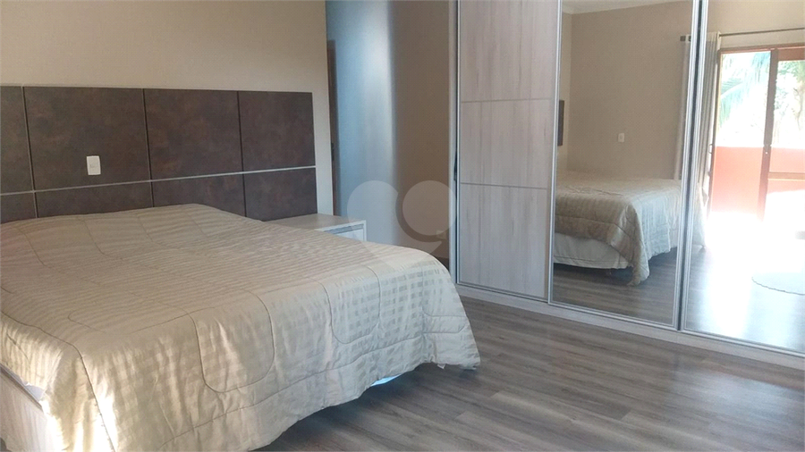 Foto REO1074471