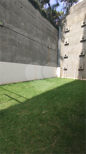 Foto REO1074623