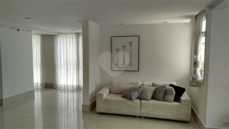 Foto REO1074623