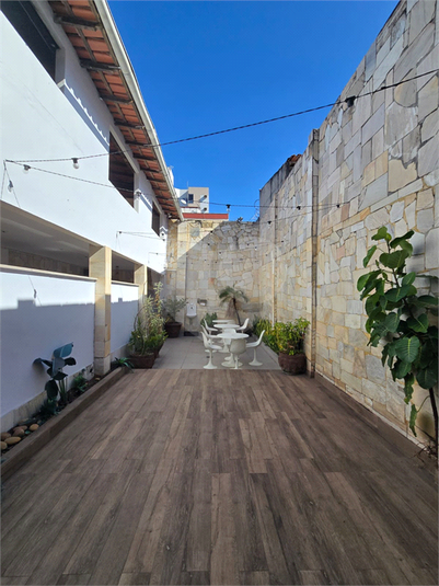 Foto REO1074704