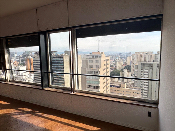 Foto REO1074722