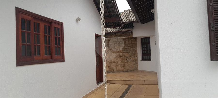 Foto REO1074743