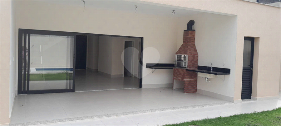Foto REO1074748