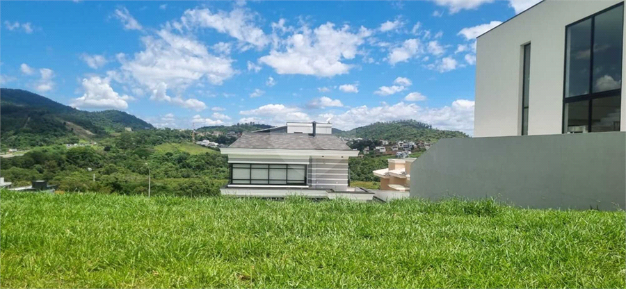 Foto REO1074817