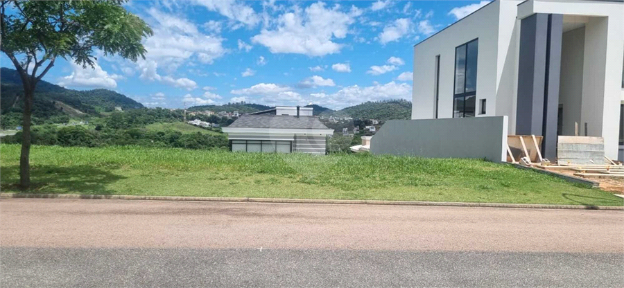 Foto REO1074817