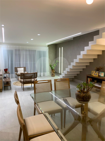 Foto REO1074861