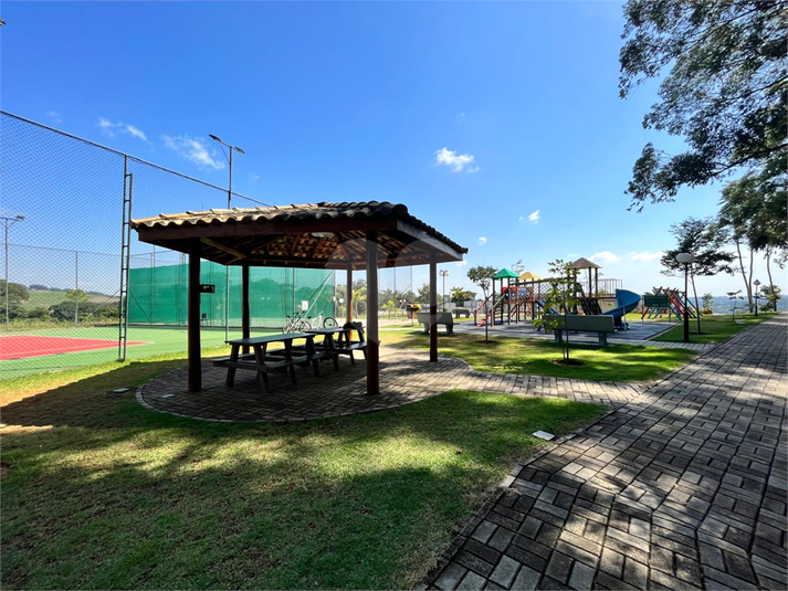 Foto REO1074900