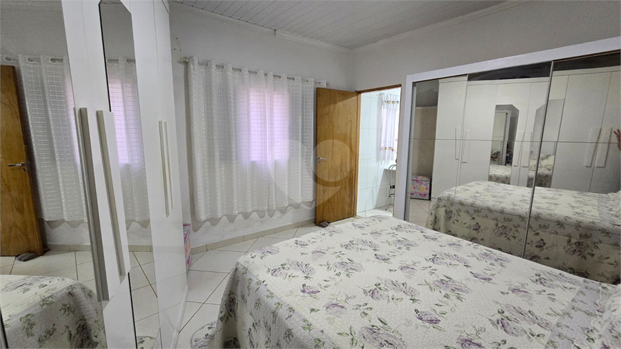 Foto REO1074920