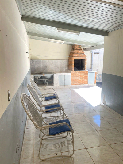 Foto REO1074949