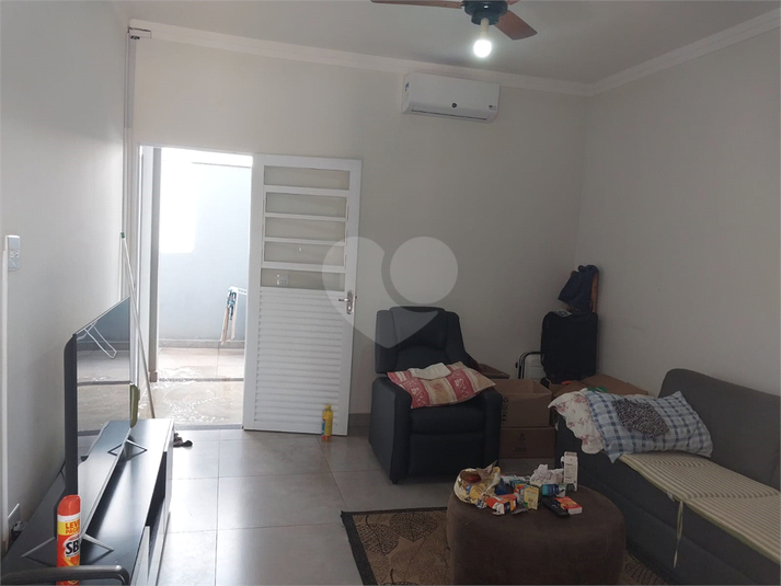 Foto REO1074953