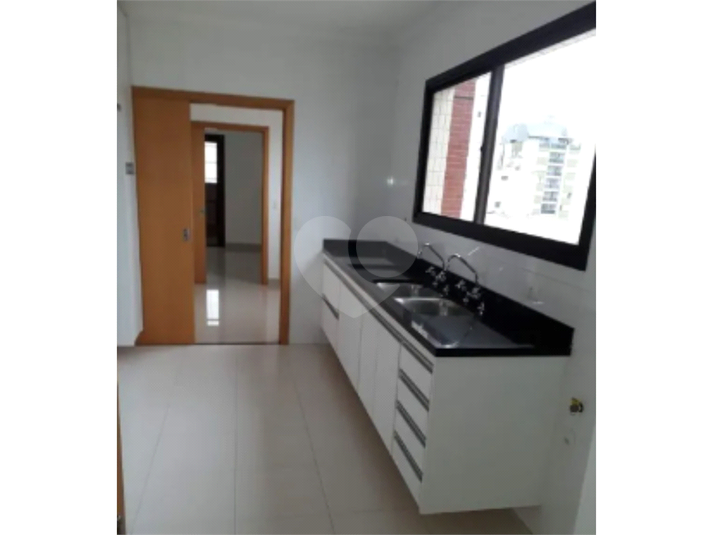 Foto REO1074963
