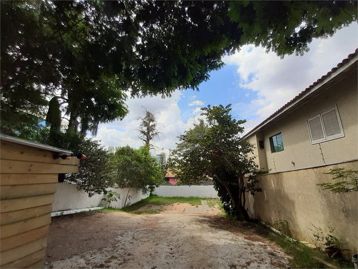Foto REO1074983