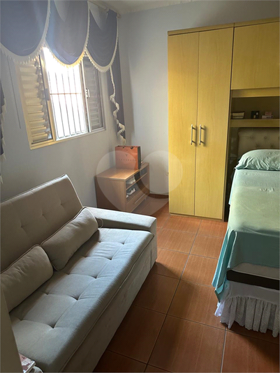 Foto REO1074999