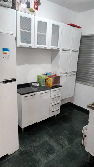 Foto REO1075025