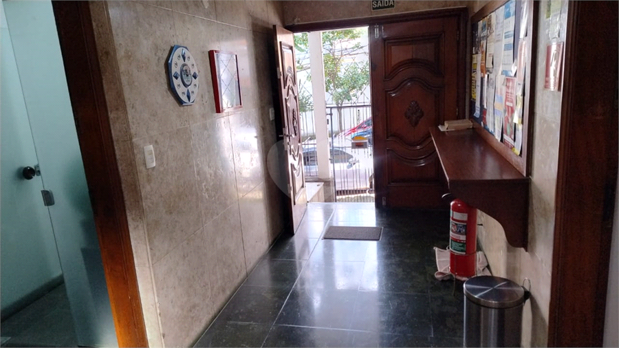 Foto REO1075025