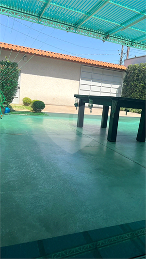 Foto REO1075029