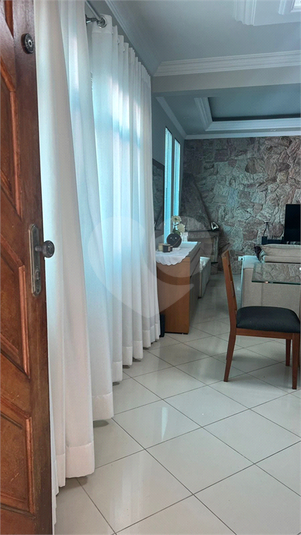 Foto REO1075029