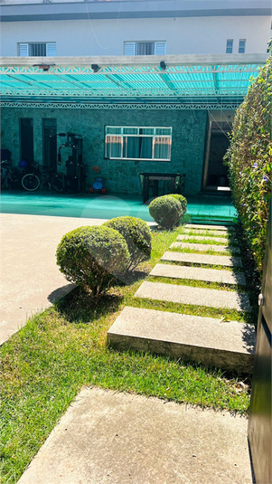 Foto REO1075029