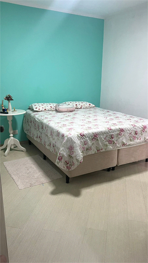 Foto REO1075029