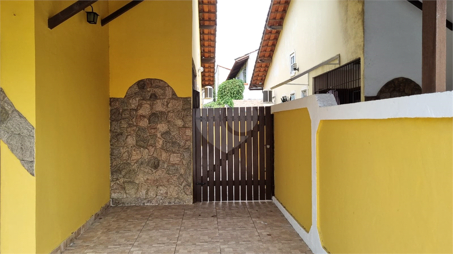 Foto REO1075055