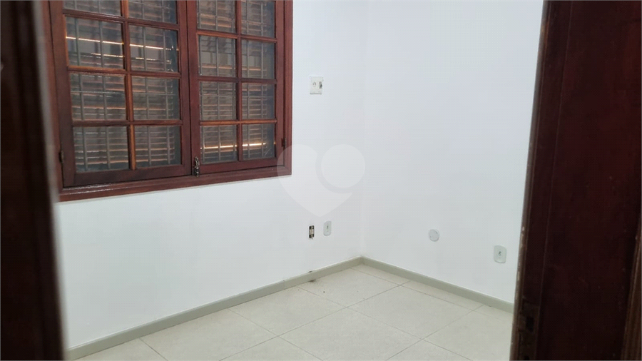 Foto REO1075055