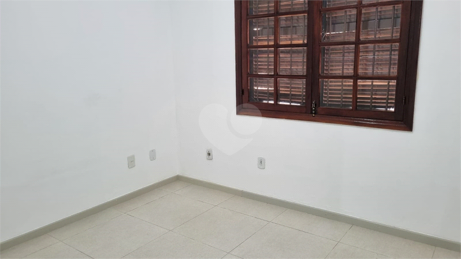 Foto REO1075055
