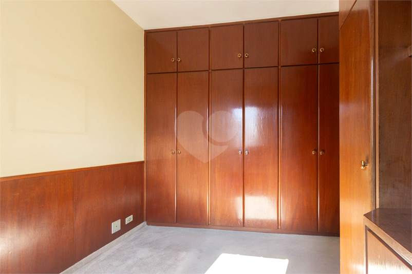Foto REO1075065