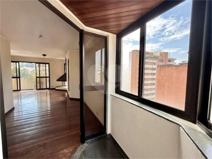 Foto REO1075065
