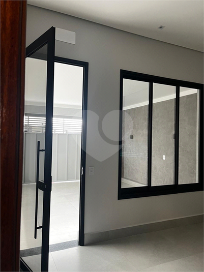 Foto REO1075105
