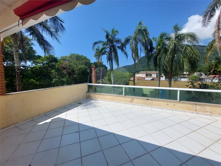 Foto REO1075107