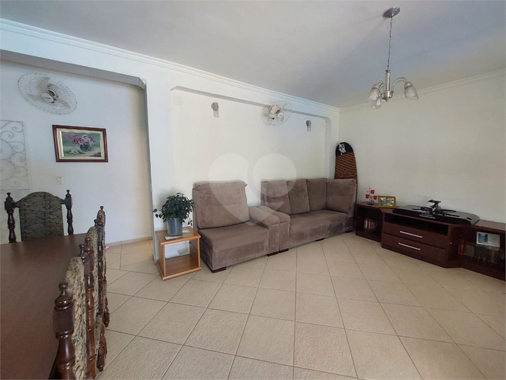 Foto REO1075107