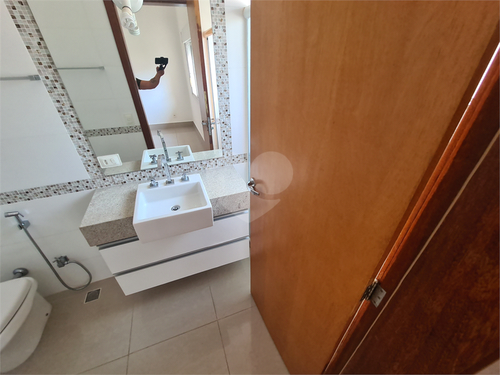 Foto REO1075150