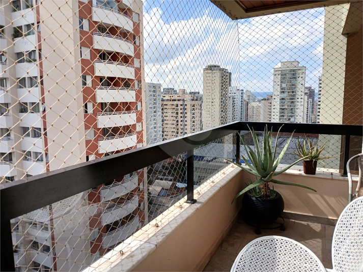 Foto REO1075151