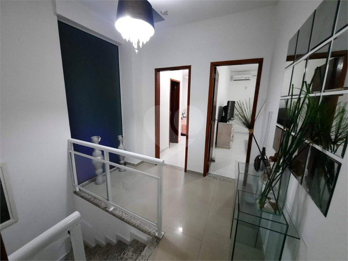 Foto REO1075327