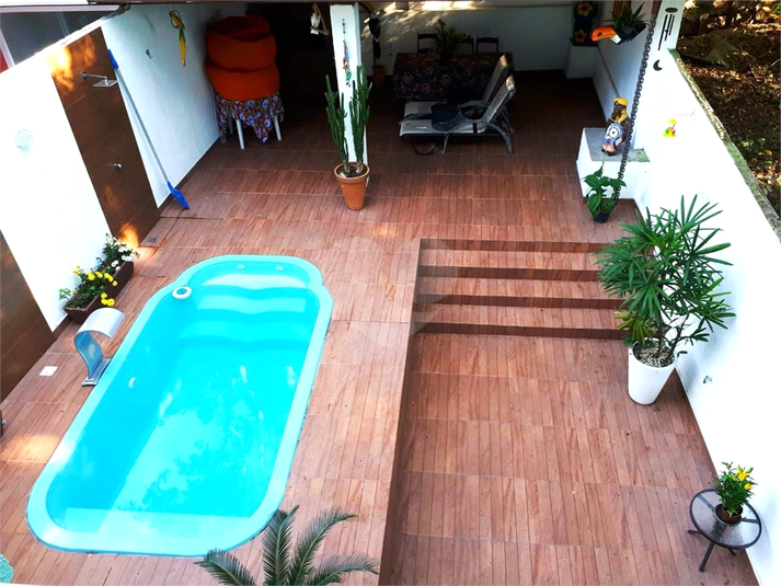Foto REO1075327