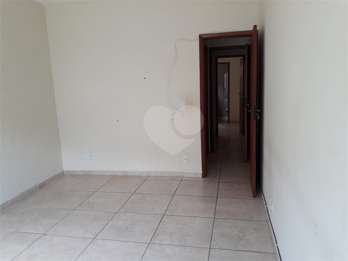 Foto REO1075333