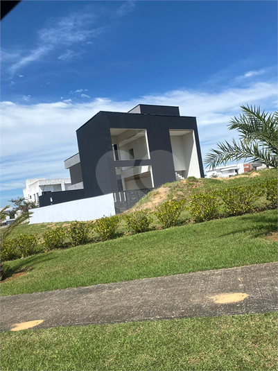 Foto REO1075375