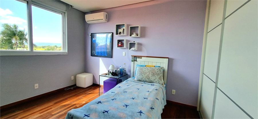 Foto REO1075427