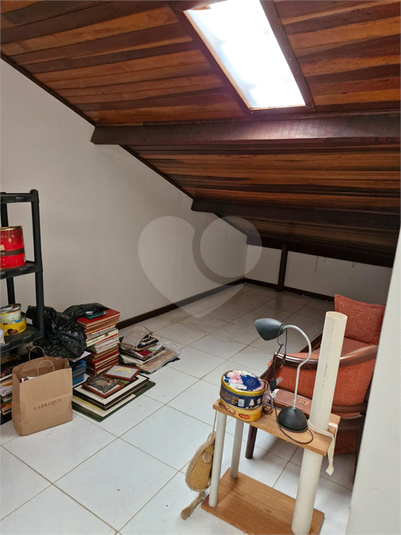 Foto REO1075637