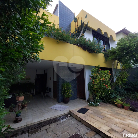 Patio front