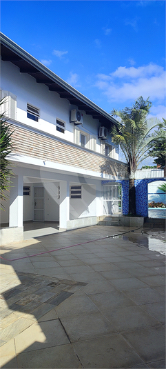 FACHADA LATERAL