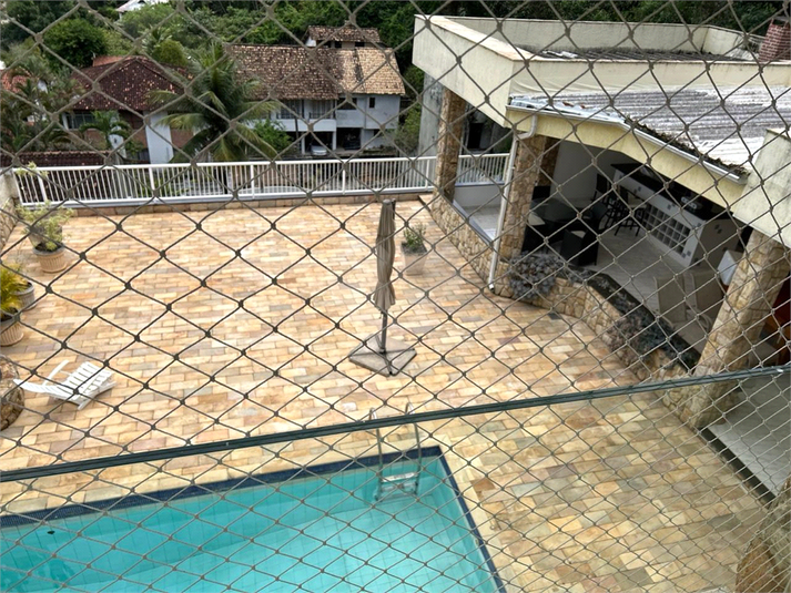 Foto REO1075908