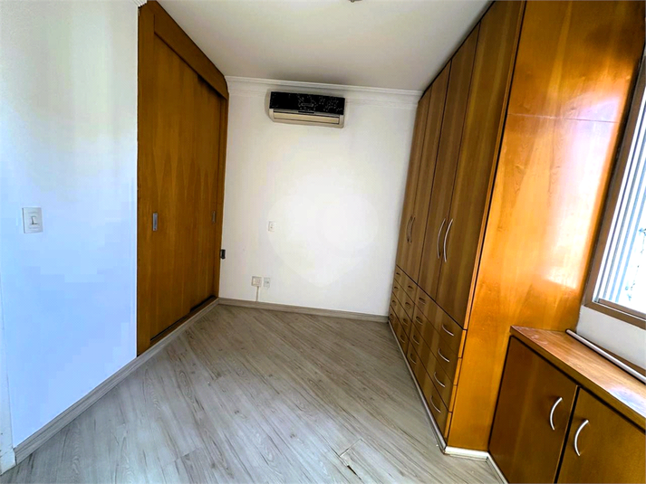 Foto REO1075913